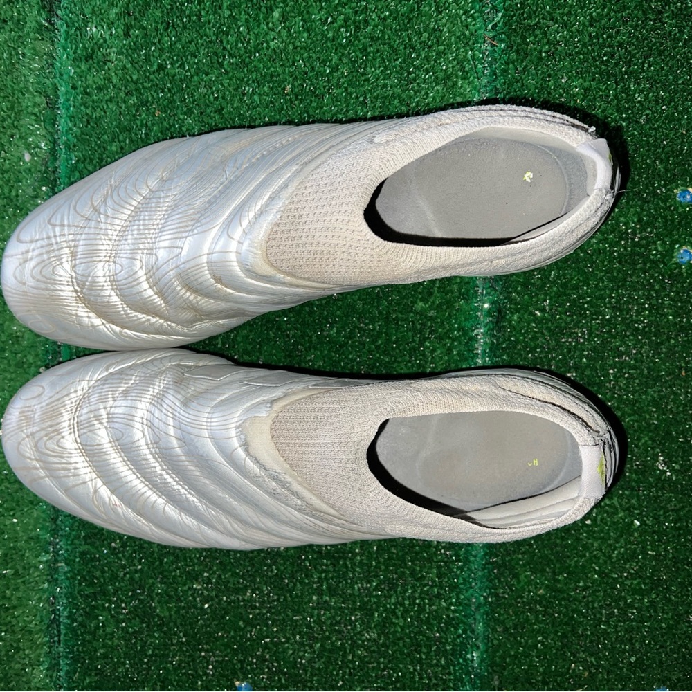 Adidas Size 11 “COPA” Silver no Laces